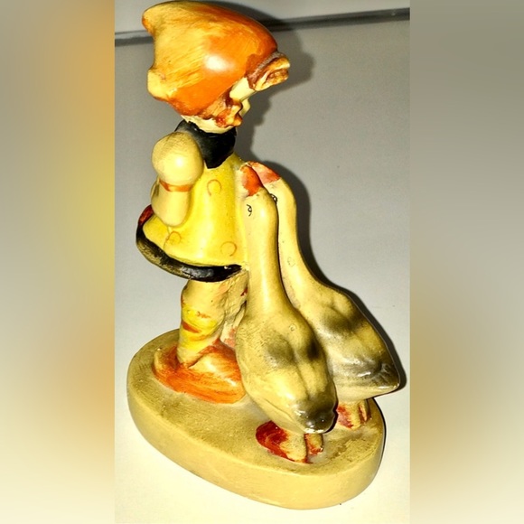 Vintage Mid Century Antique Ceramic S L Creations HUMMEL GOOSE GIRL Figurine - Picture 8 of 10